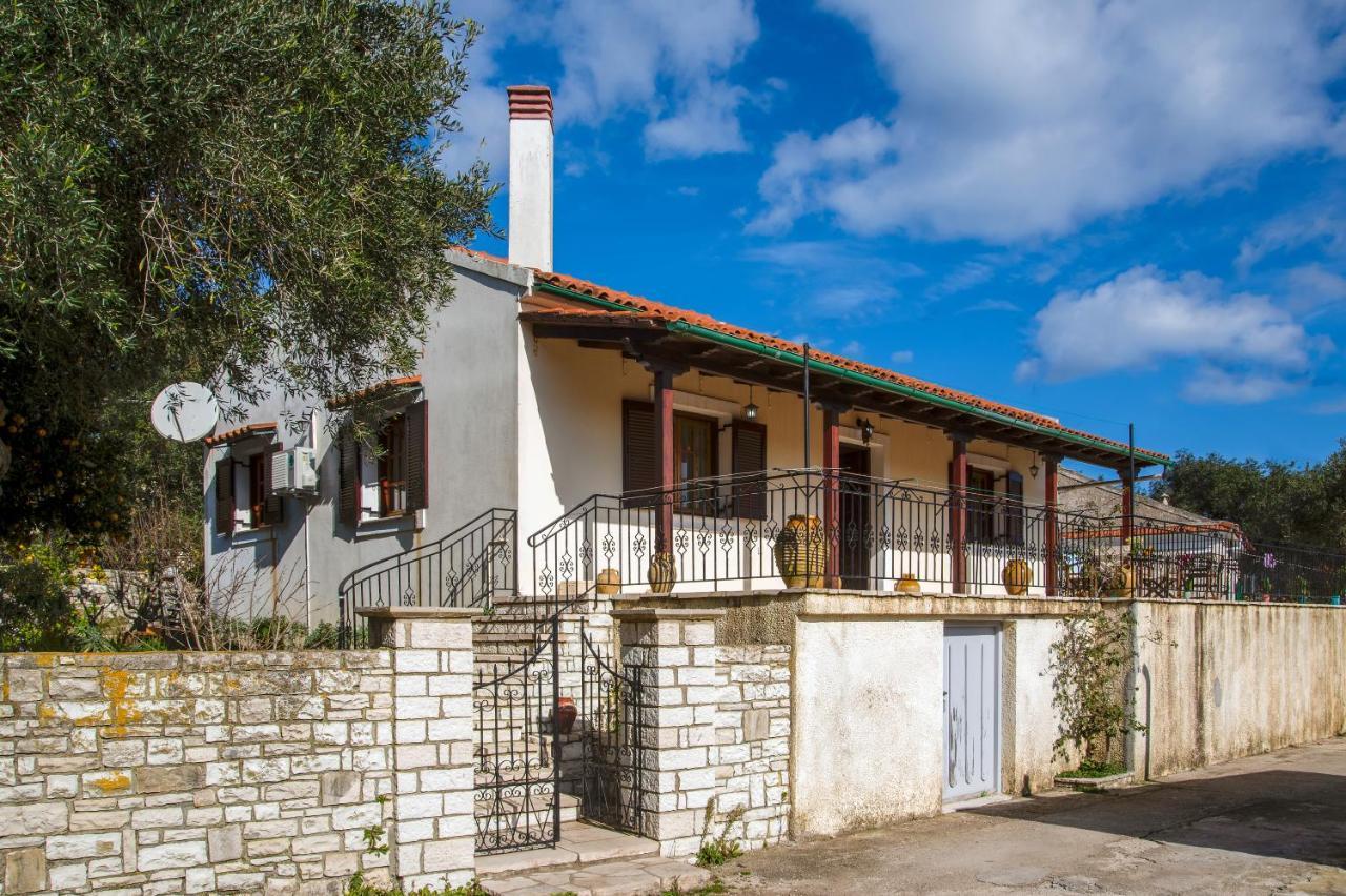 Evelina House Fountana