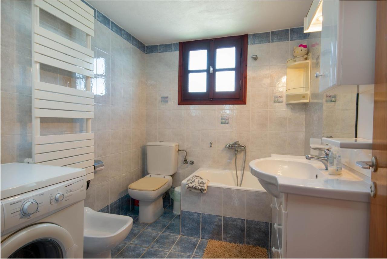 Evelina House * Fountana